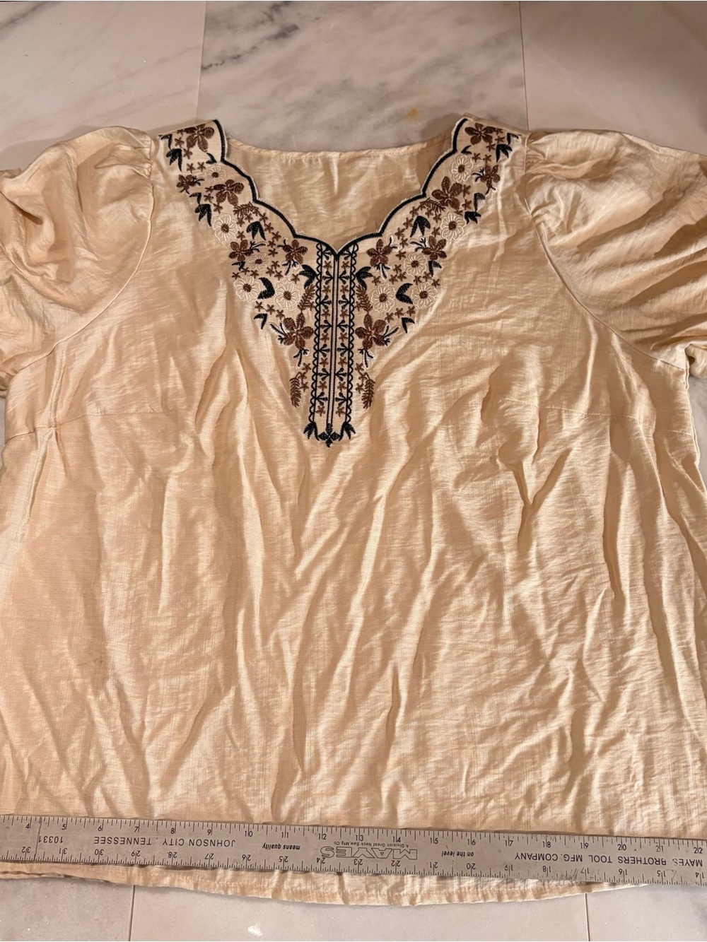 Embroidered V-Neck Cream Women's Blouse with Puff Sleeves